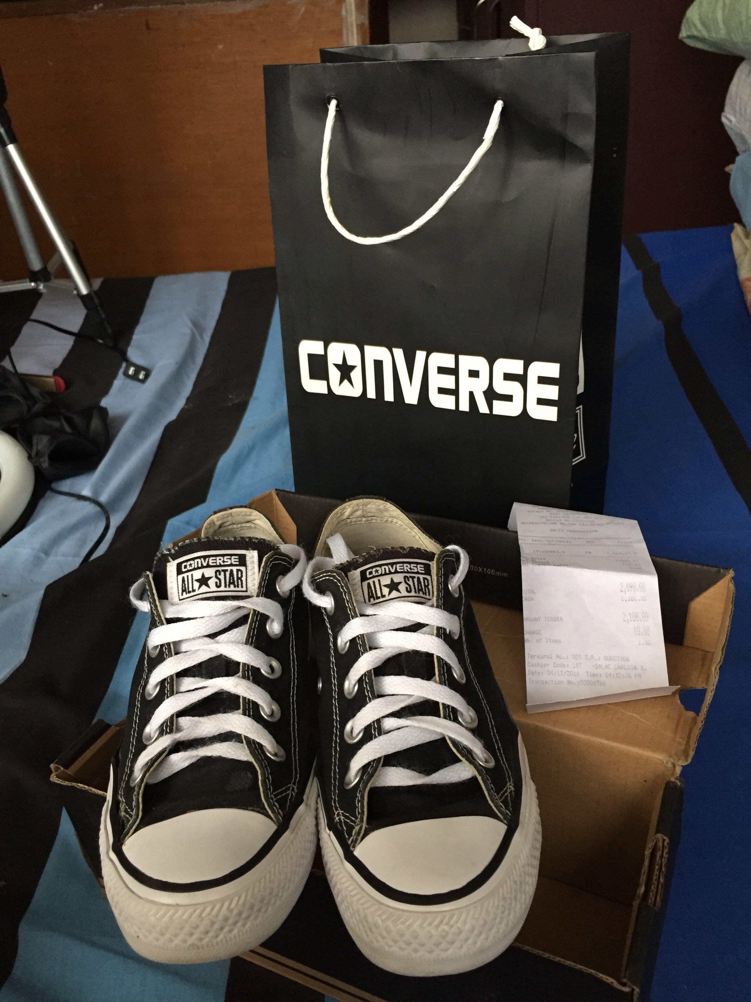 Original Black Converse, Women's Fashion, Shoes on Carousell