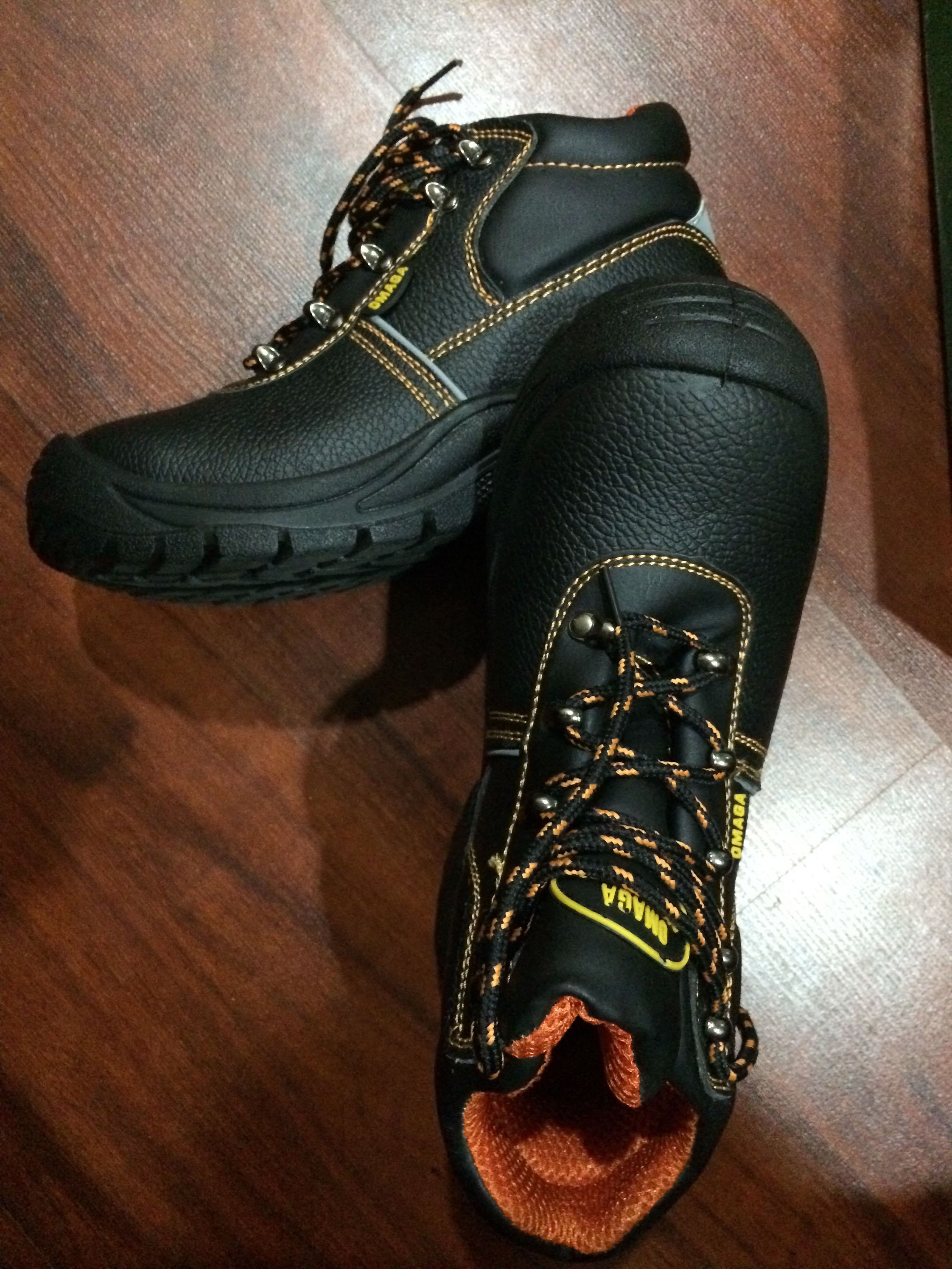 safety shoes nike