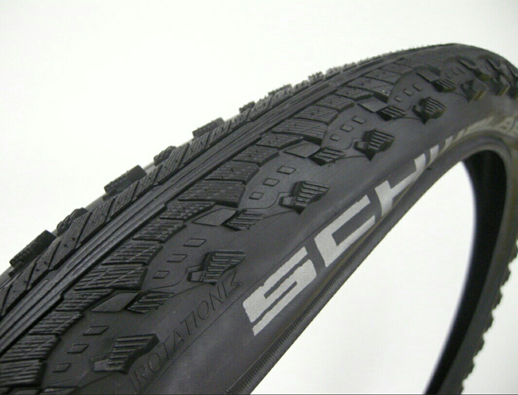 Schwalbe hurricane tires top