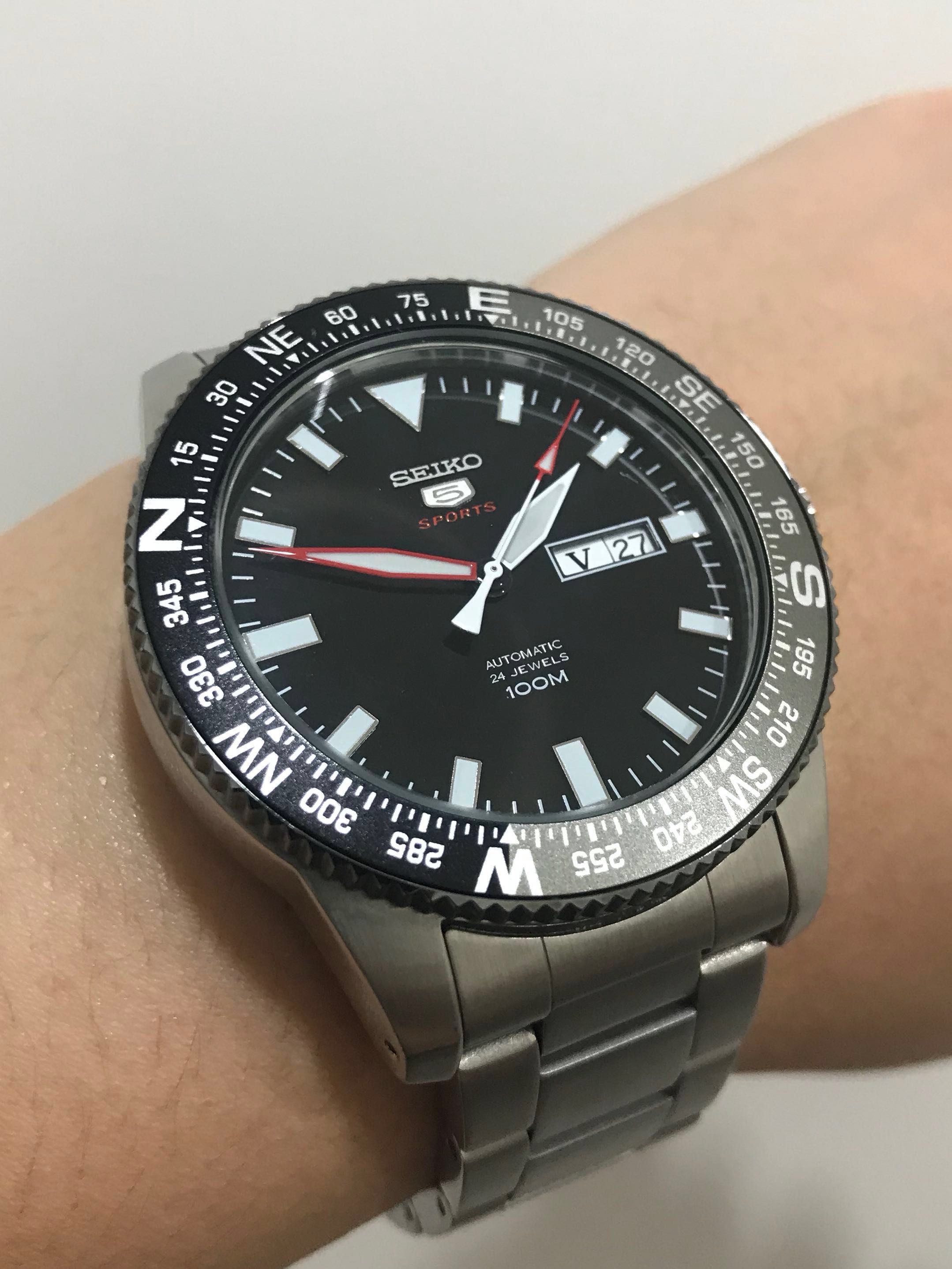 Seiko 5 Sports Diver 100m 24 jewels Fesyen Lelaki Jam Tangan di photo photo