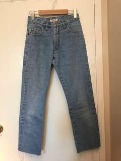Garage high waisted vintage jeans look