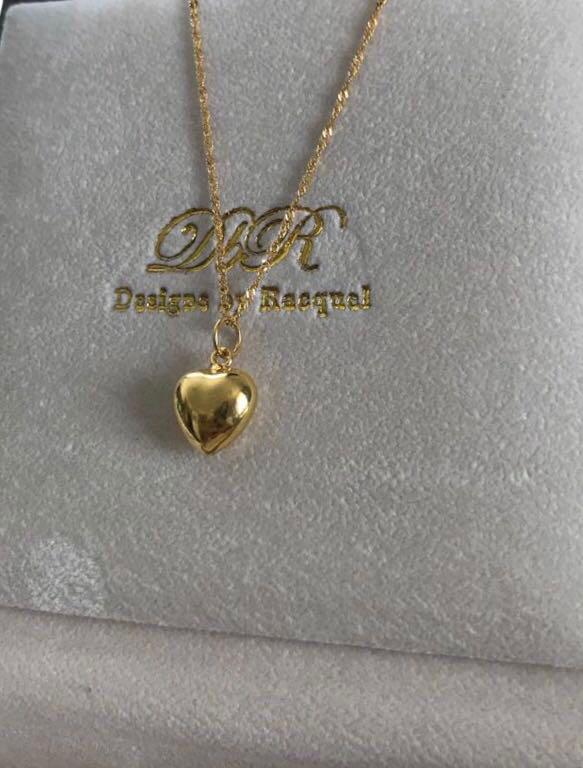 Gold chain with heart shaped pendant sale