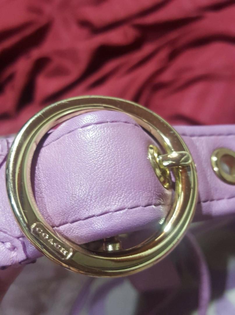 Bags/Purses (Category: Purses & Pouches) located in Mandaluyong City. Submitted by aeaa_moreno (Listing ID 181803871, Image 3). Description: • Authentic Coach Patch Hobo Bag (Lilac) • Leather parts of the bag are in very good condition. • Fabric parts are also in good condition but with some discoloration of lining. • No functional flaws. • RFS: de-cluttering • MOP: GCash Bank deposit - BPI or PBCom.