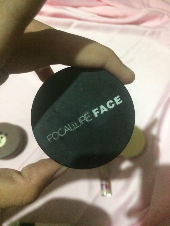 Bedak Tabur Focallure No 1 Dan No 2 Kesehatan Kecantikan Rias Wajah Di Carousell
