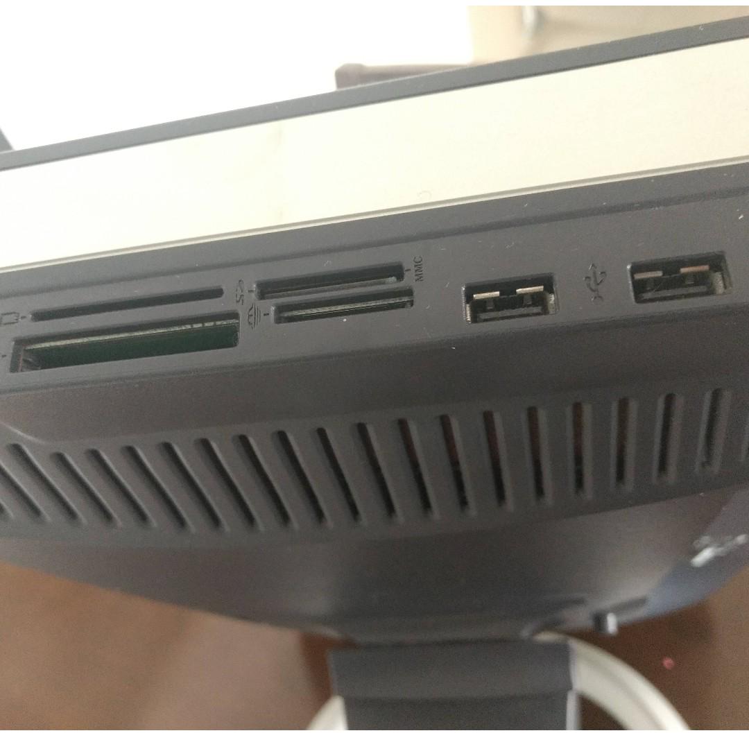 Dell monitor 24" Dell UltraSharp 2405FPW, Computers & Tech, Parts