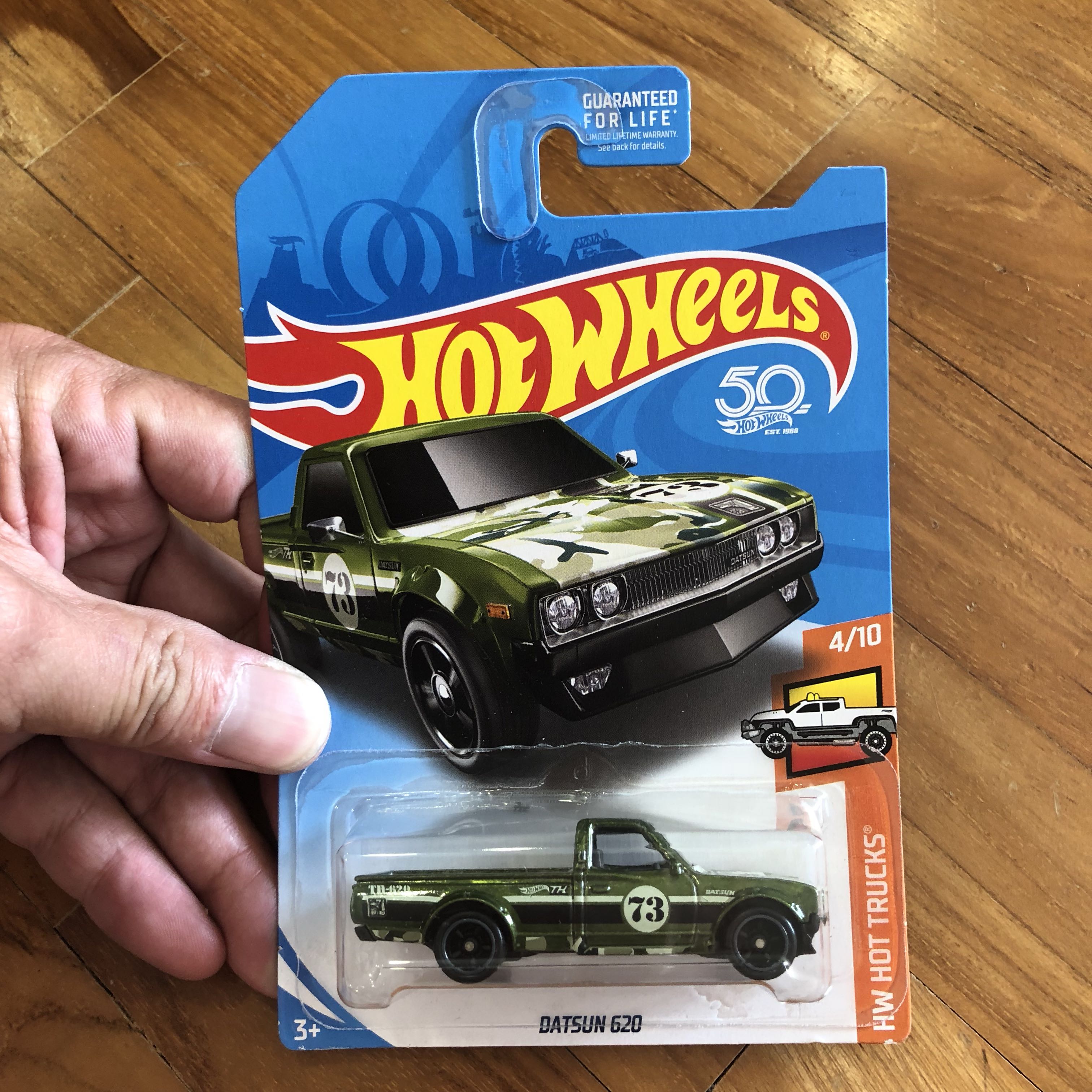 Hot wheels datsun shop 620 super treasure hunt