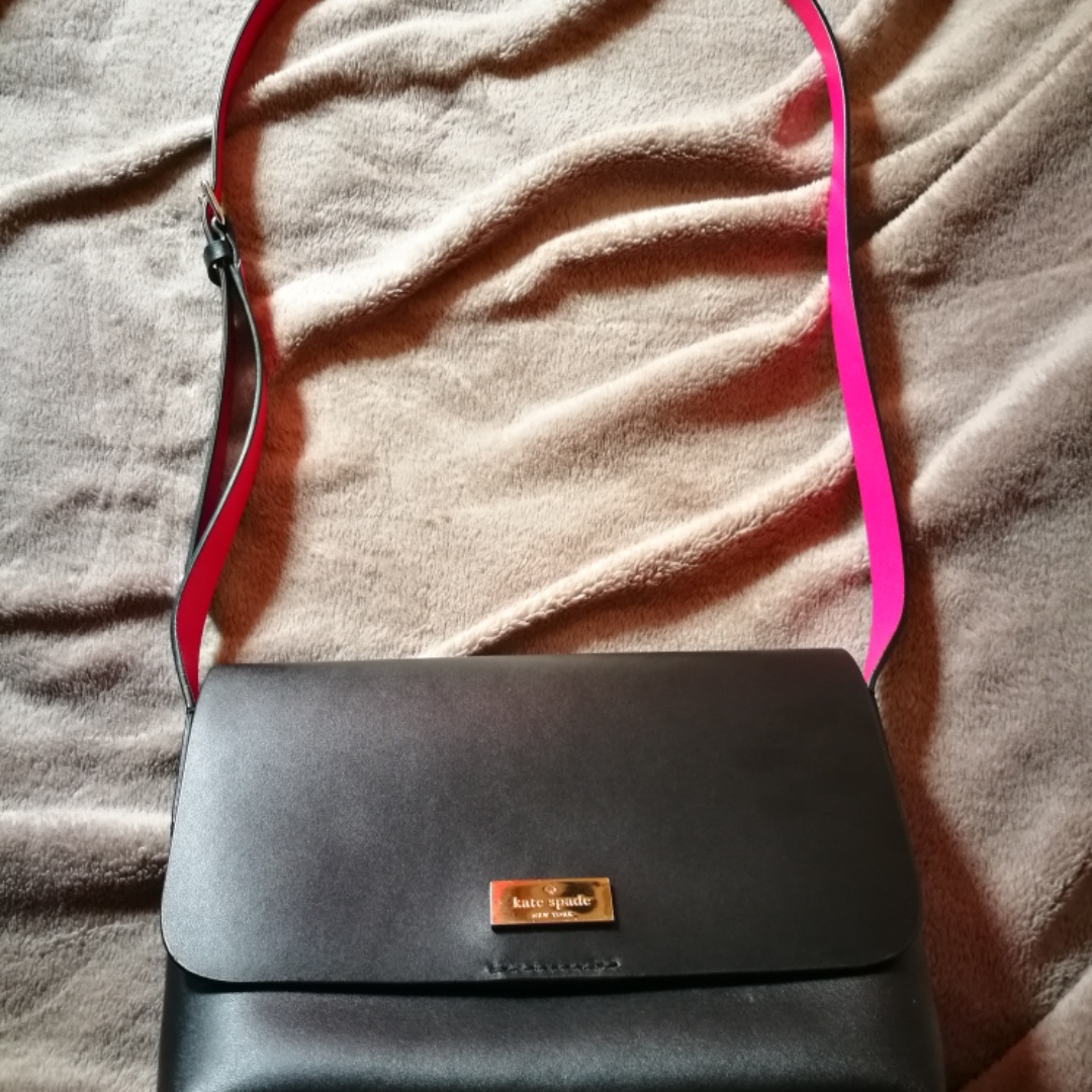 kate spade black tote with pink lining