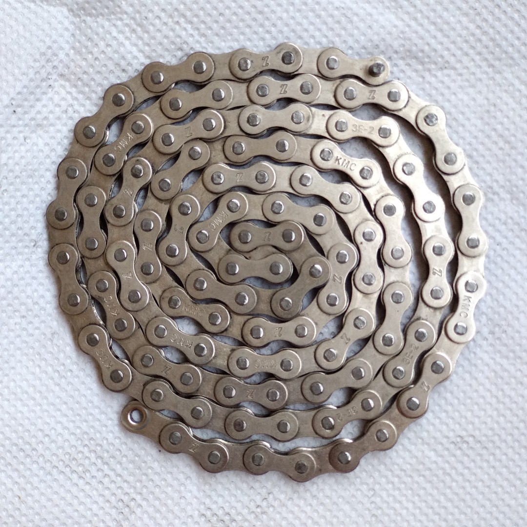 KMC Z610 single speed chain 3 32
