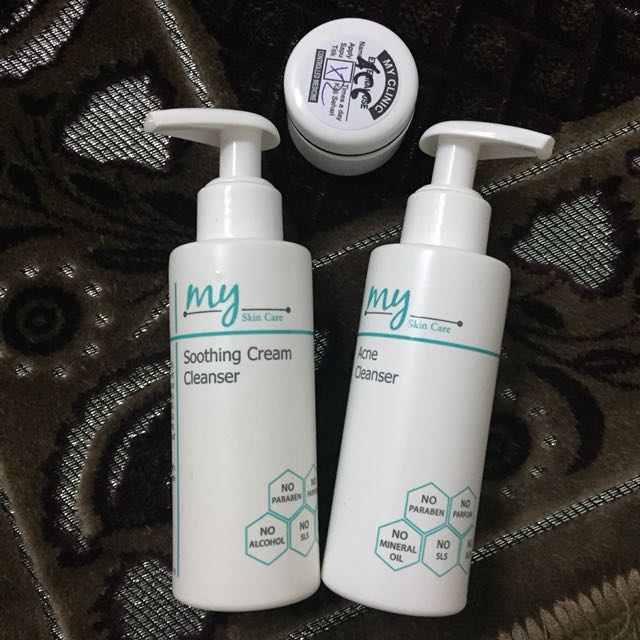 myclinic acne cleanser