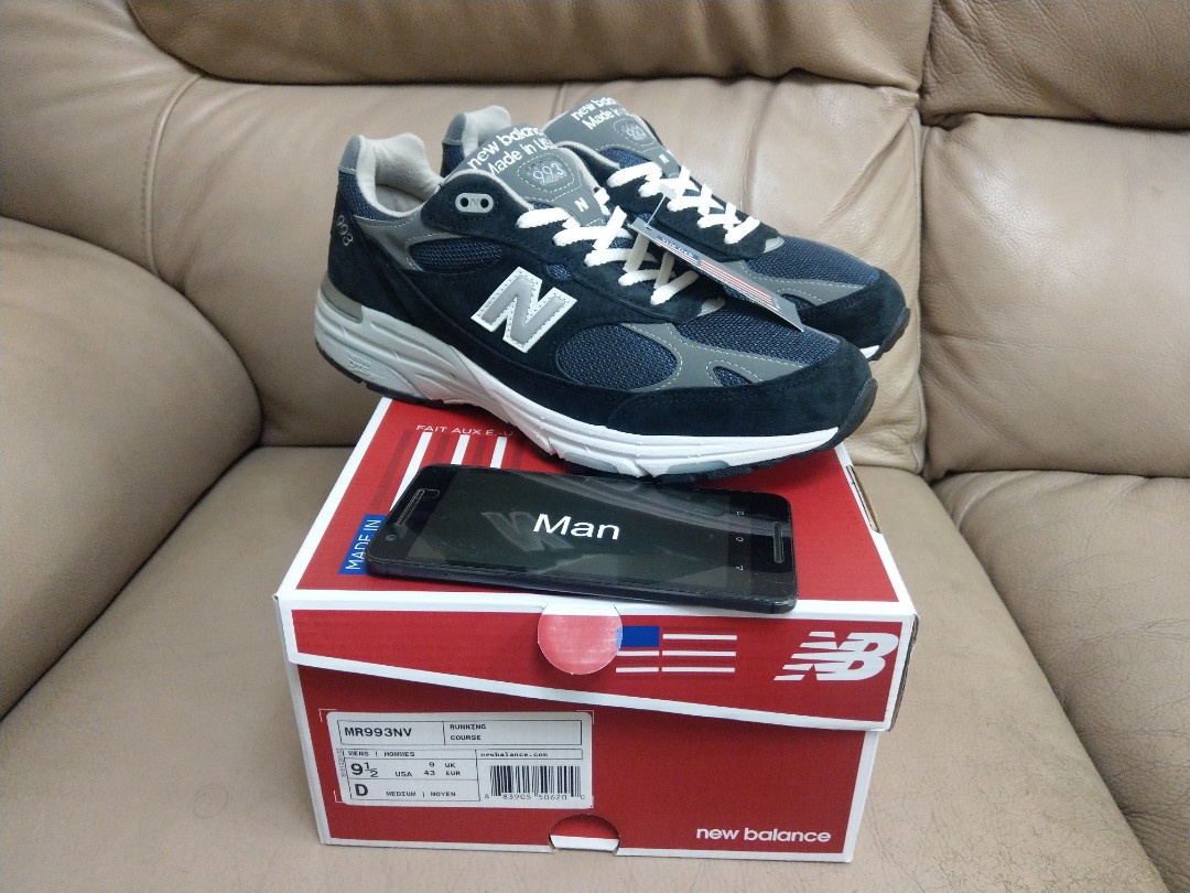 New Balance 993 MR993NV US9.5, 男裝, 鞋, 波鞋- Carousell