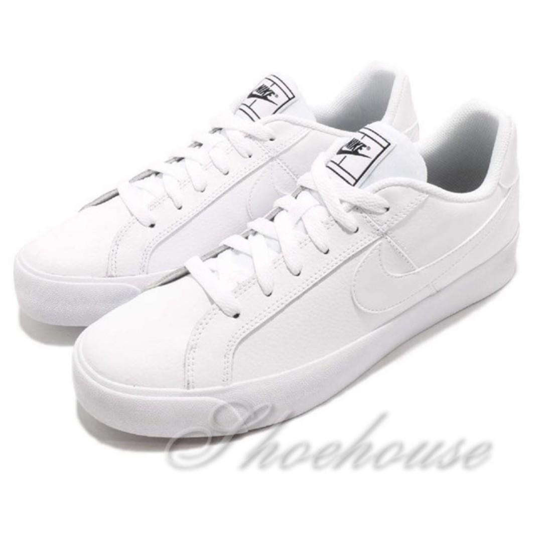 nike wmns nike court royale