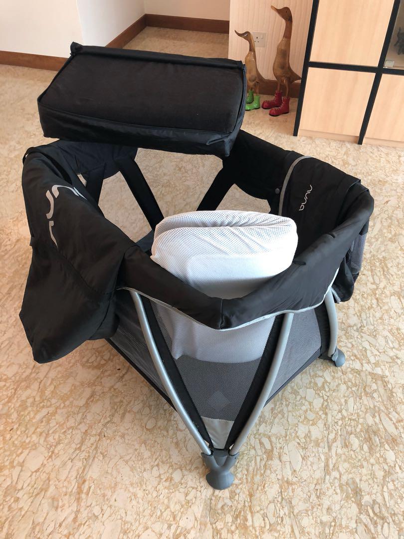 NUNA SENA Travel Cot & Playpen, in midnight black, Babies & Kids, Baby