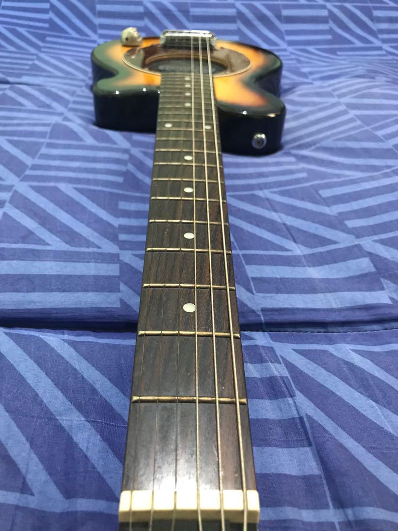 Pignose PGG-200 mini Electric Guitar with built in amplifier on Carousell