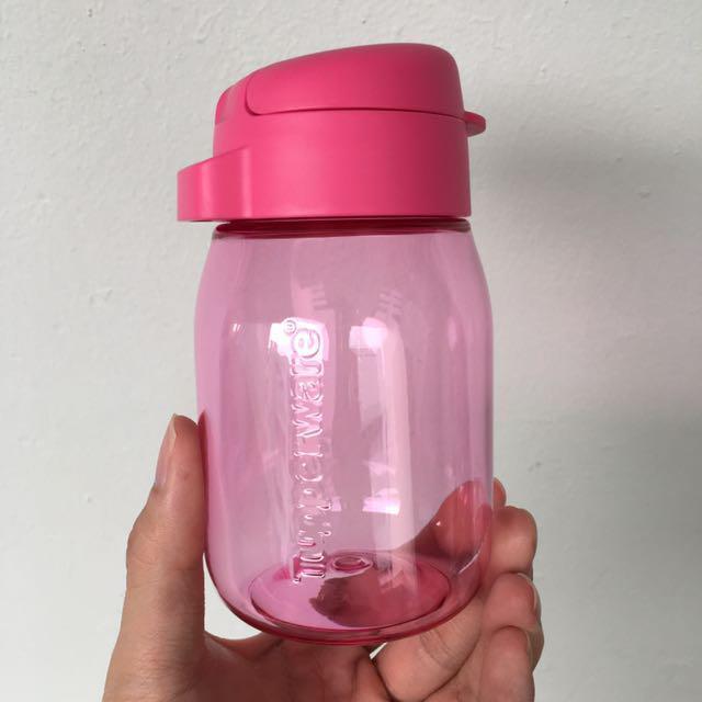 Naleving van Roman Aankondiging Pink/ Purple/ Blue "Cute to Go" 350ml Water Bottle (Tupperware), TV & Home  Appliances, Kitchen Appliances, Water Purifers & Dispensers on Carousell