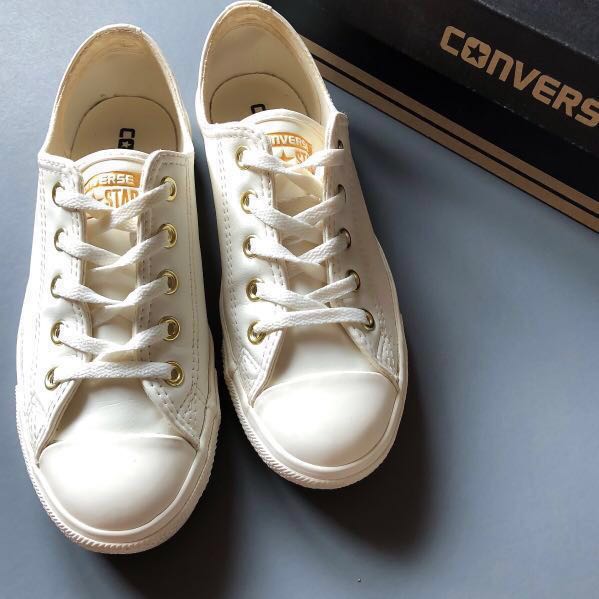 converse dainty off white