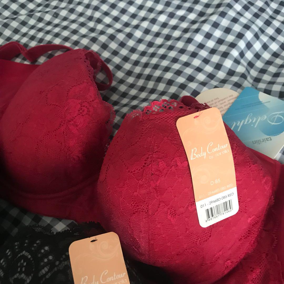 Sorella Plus size bra (C90 // C40 & D90 // D40), Women's Fashion, New  Undergarments & Loungewear on Carousell