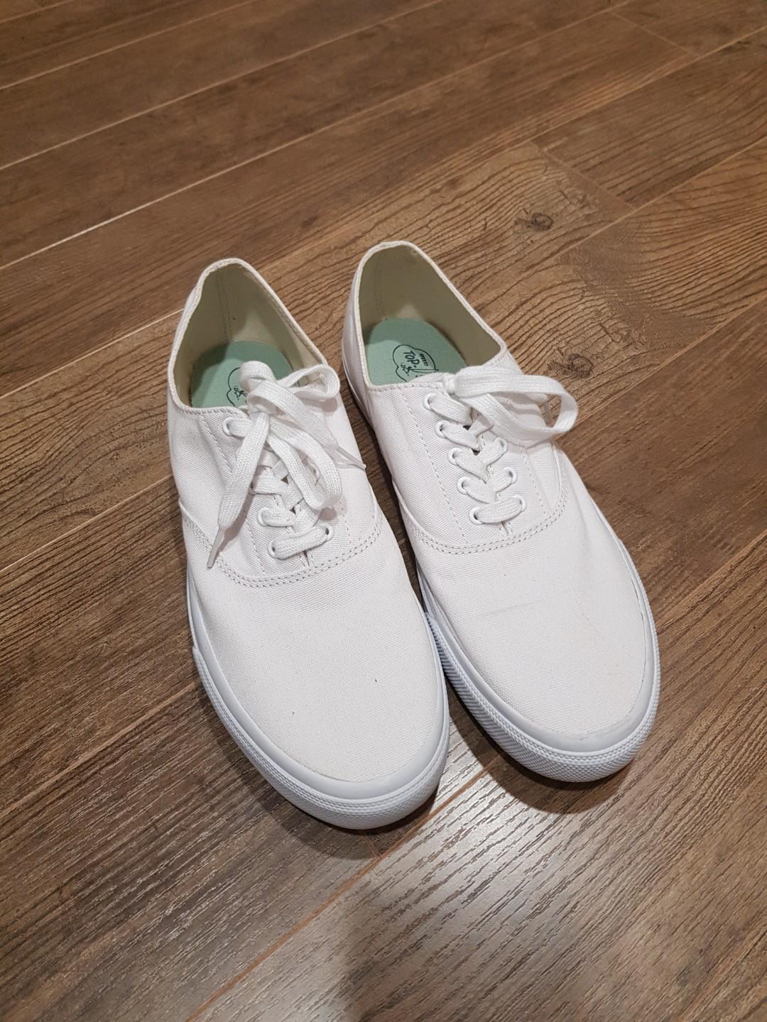 sperry low top shoes