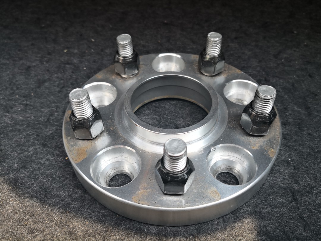 20mm Wheel Spacer for Honda Civic FD2 *Reduced Price!*, Car Accessories, Accessories on Carousell