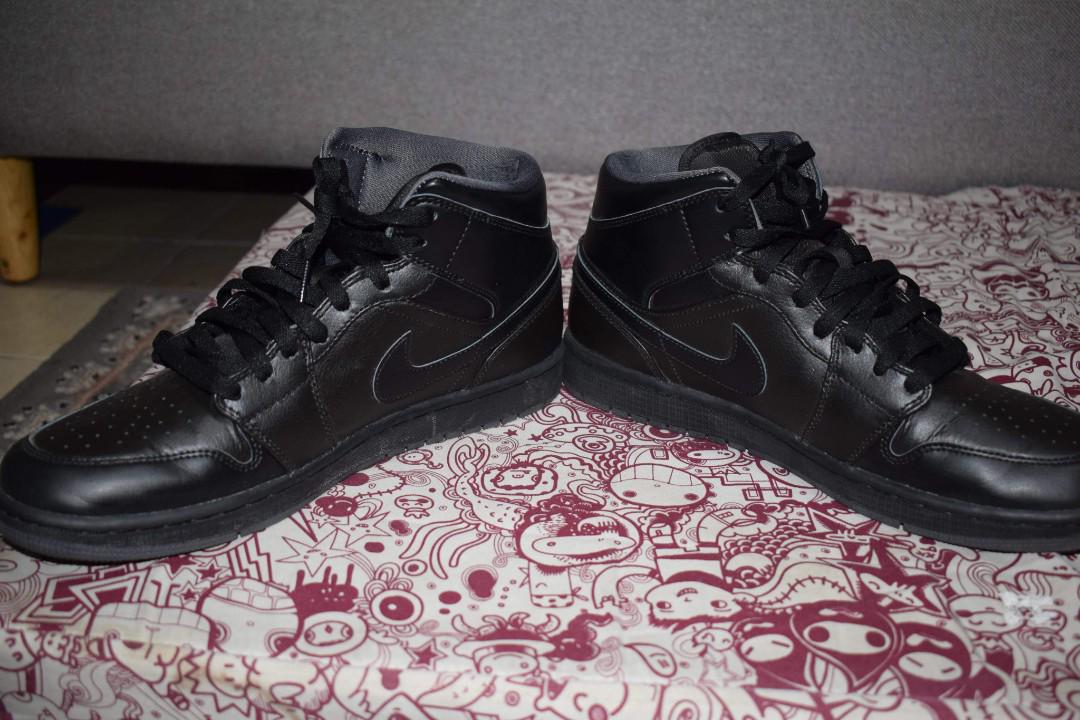 jordan 6 triple black