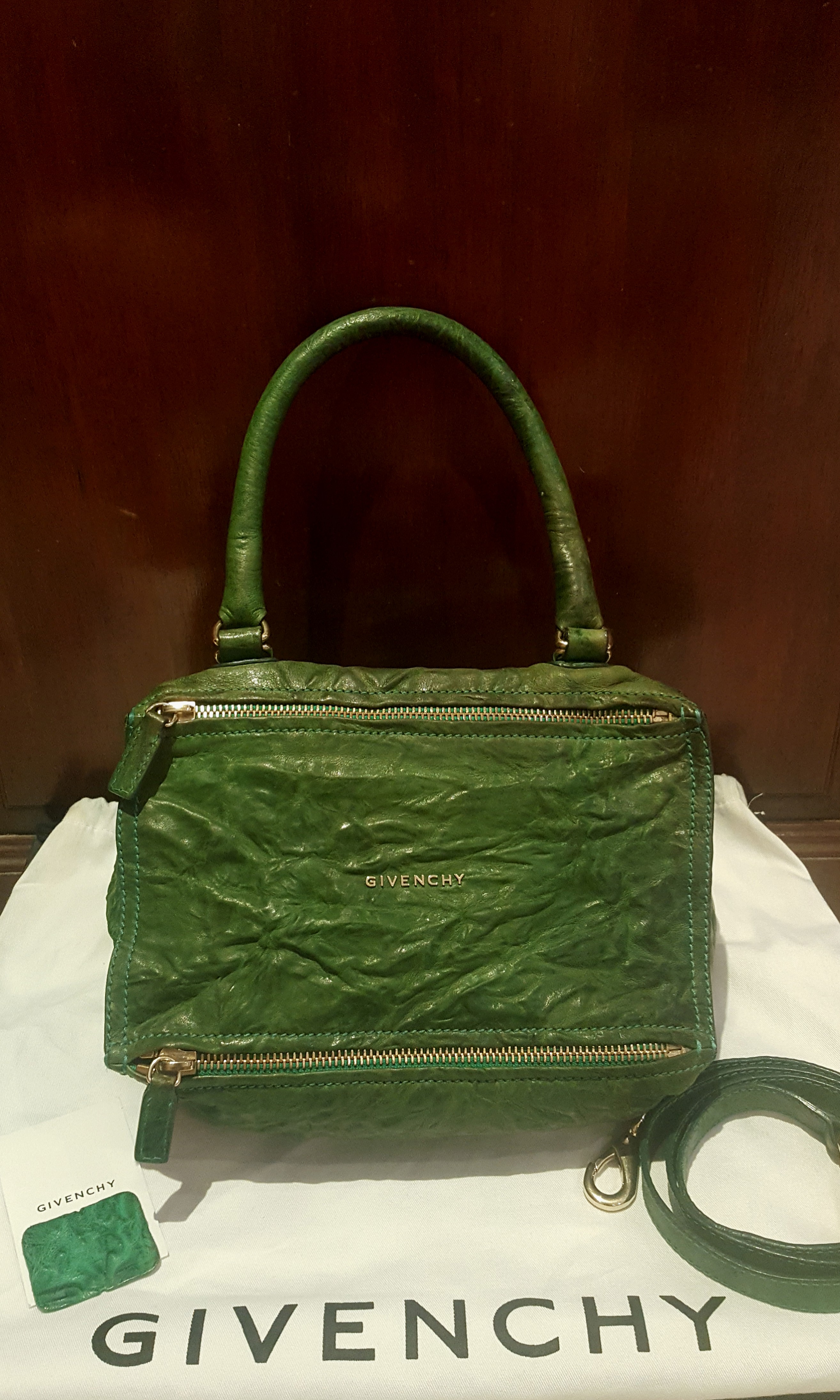 Authentic GIVENCHY Pandora Small Forest Green Luxury Bags