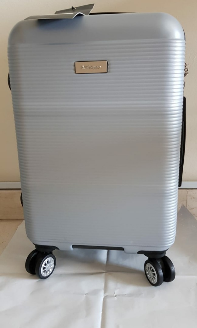 new yorker luggage 20