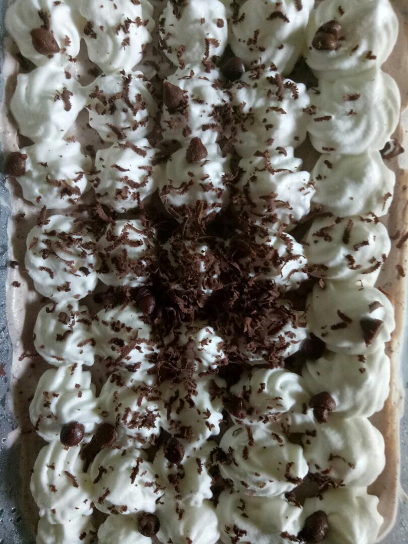 Choco mousse cake (Category: Homemade Bakes) located in Cainta. Submitted by kawaiicupcake25 (Listing ID 182007536, Image 1). Description: Craving for an ice cream and cake at the same time?🍦🍰 Must try this 2in1 dessert..surely will satisfy your cravings and your taste buds...😋👍 Budget friendly dn..swak na swak sa banga na perfect sa budget nio✌👆👍👌 Available in 500ml Cut off every friday Delivery/meet up will be based on your location..pag