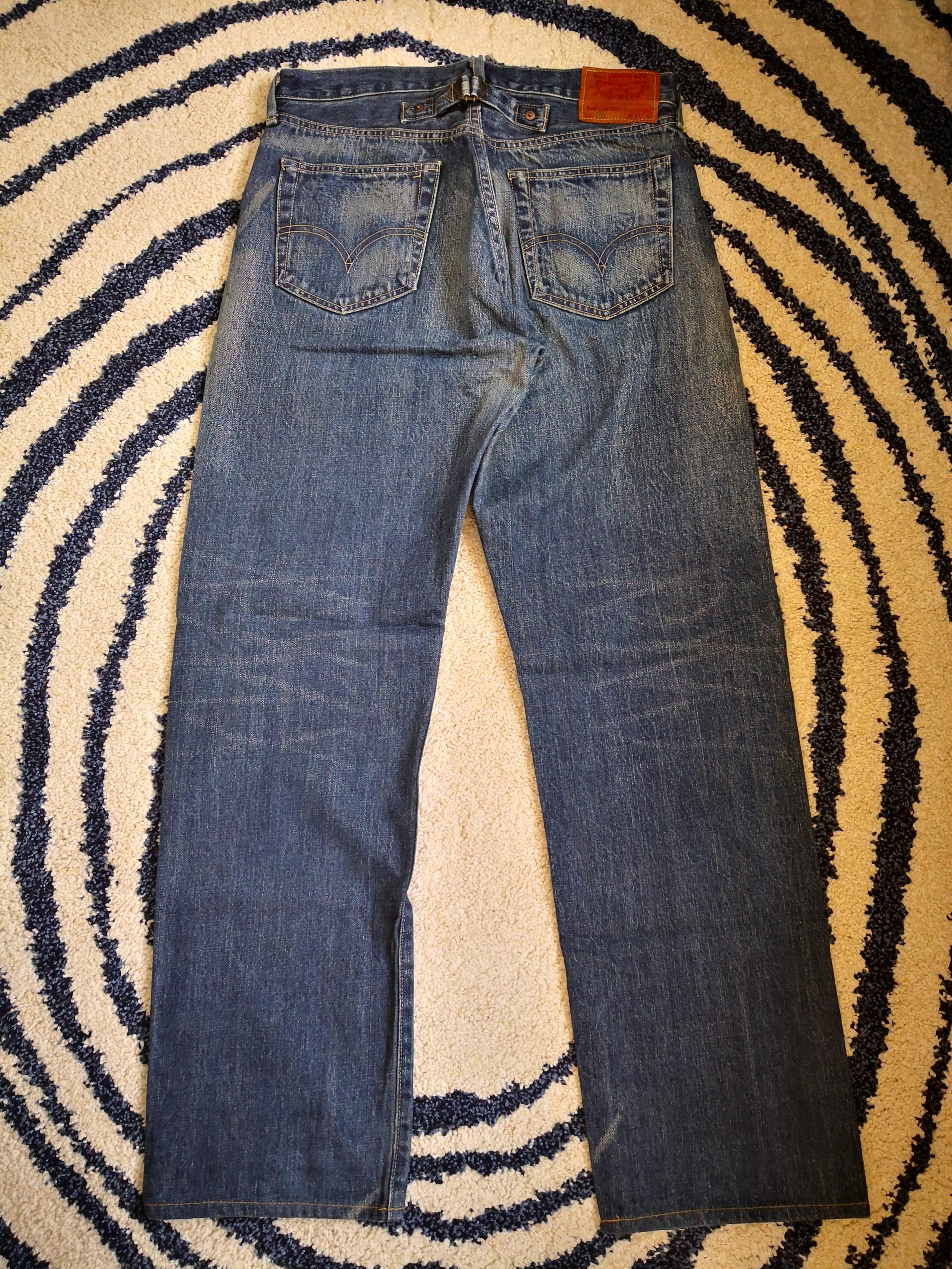 levis 702 jeans