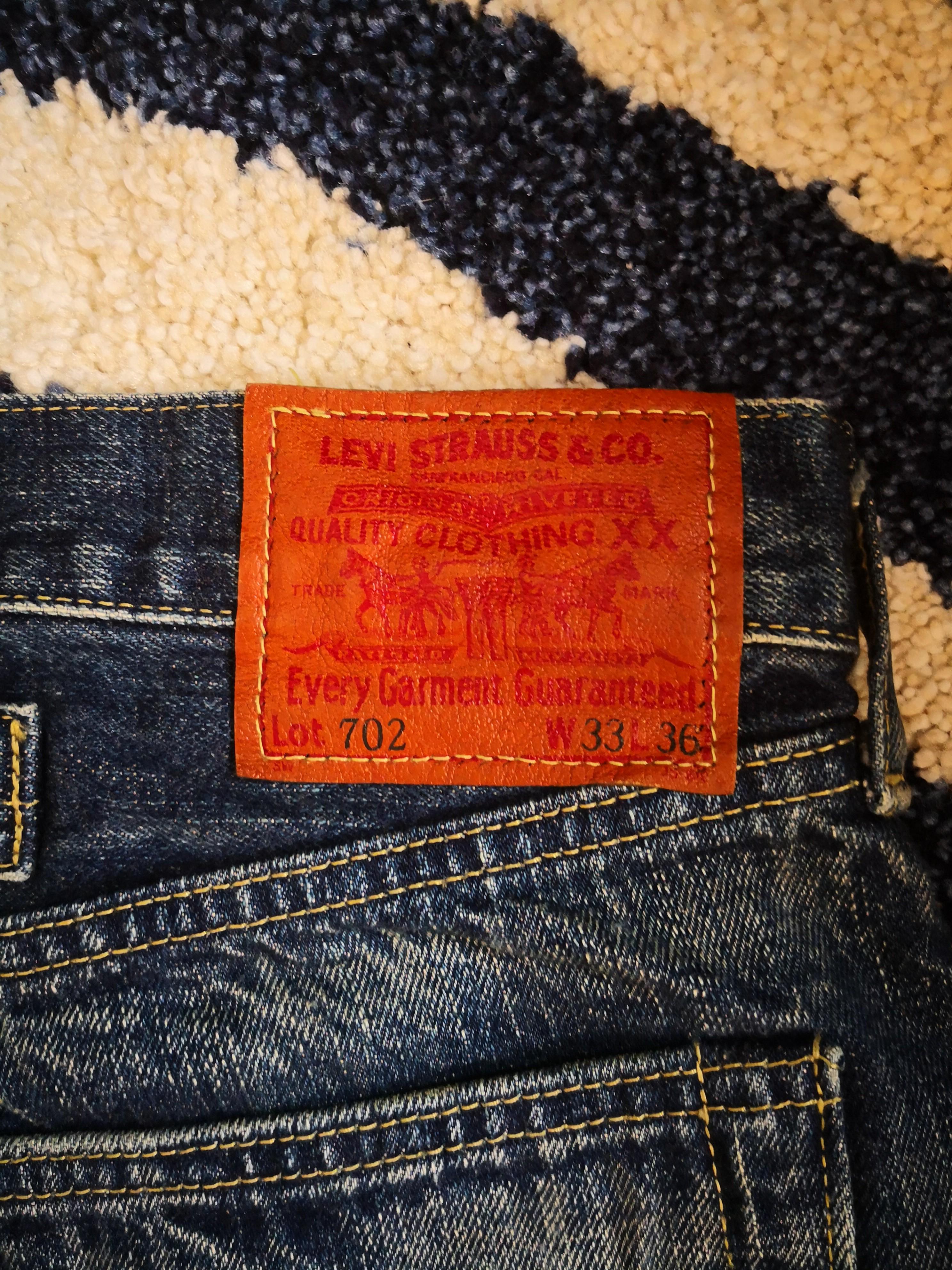 levis 702 jeans