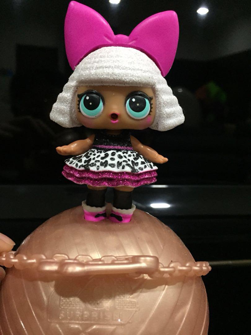 Glitter diva deals lol doll