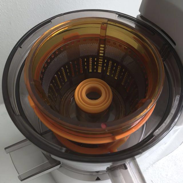 Mayer Slow Juicer MMJ12B, TV & Home Appliances, Kitchen Appliances