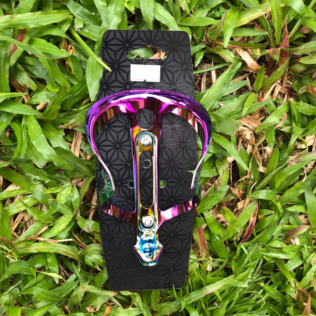 supacaz oil slick bottle cage
