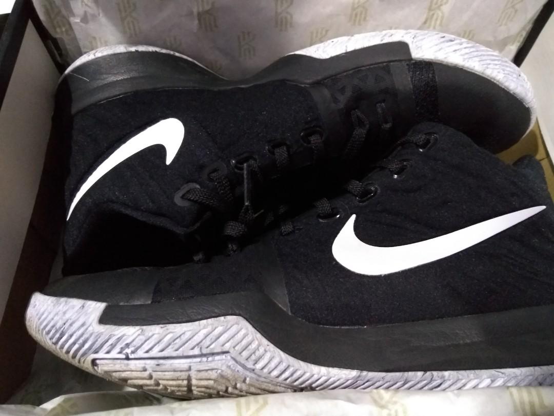 nike kyrie 3 bhm