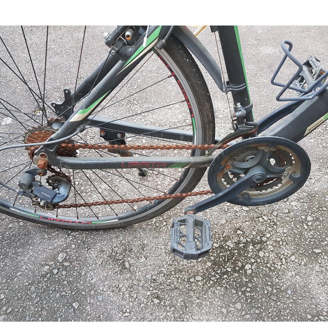 Old rusted bicycle for sale 2025