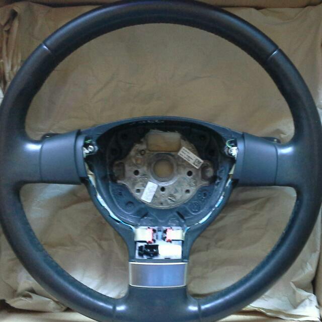 Orignal Volkswagen VW steering wheel for golf mk 5, gti mk5, gt mk5 and