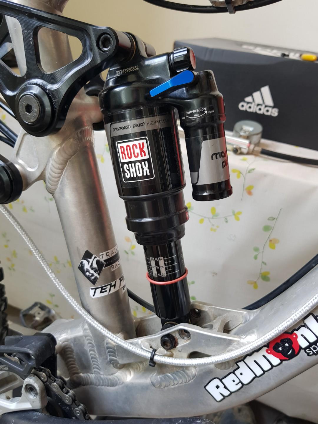 rockshox monarch plus rc3 bushings