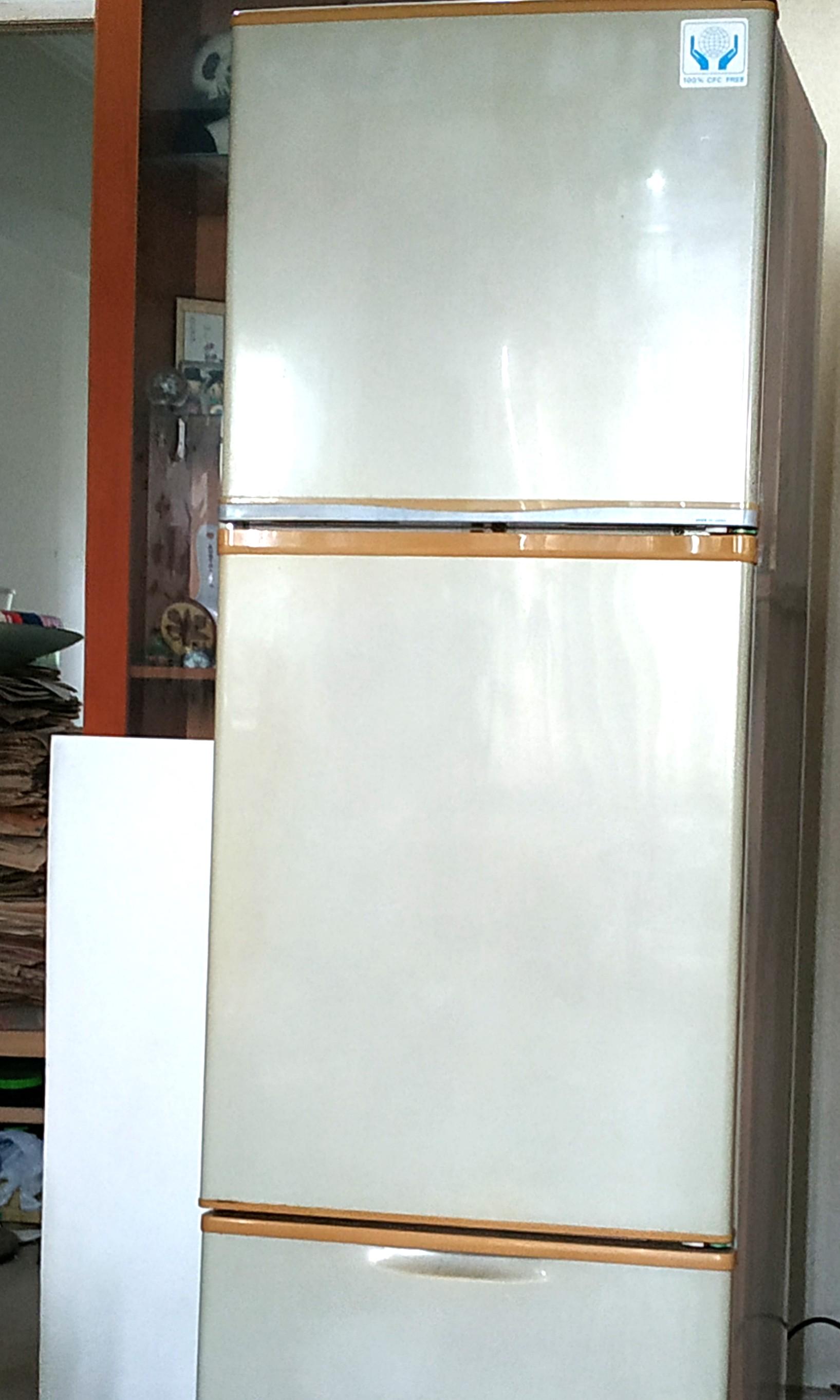 sanyo double door refrigerator