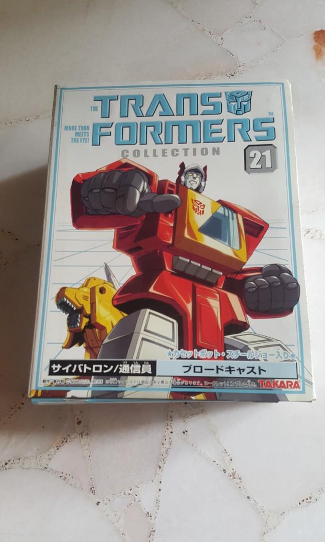 Transformers (Category: Western Merchandise) located in Singapore. Submitted by wolfm3n (Listing ID 182000014, Image 1). Description: Selling transformer box only. Not for fussy buyer . Self collect at my blk..