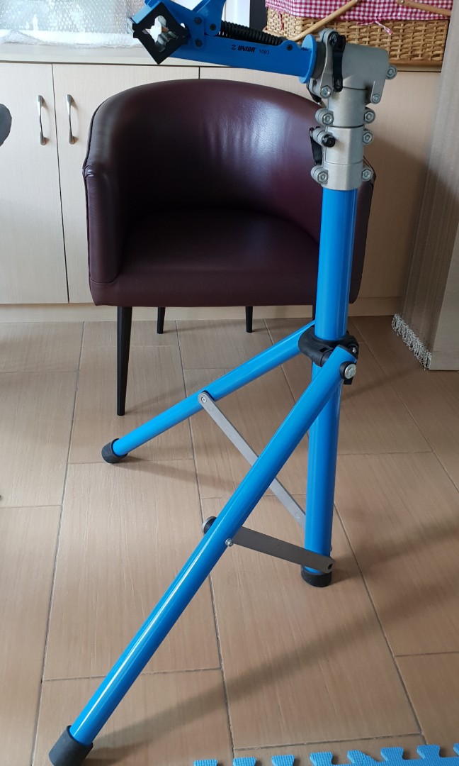 unior bike stand