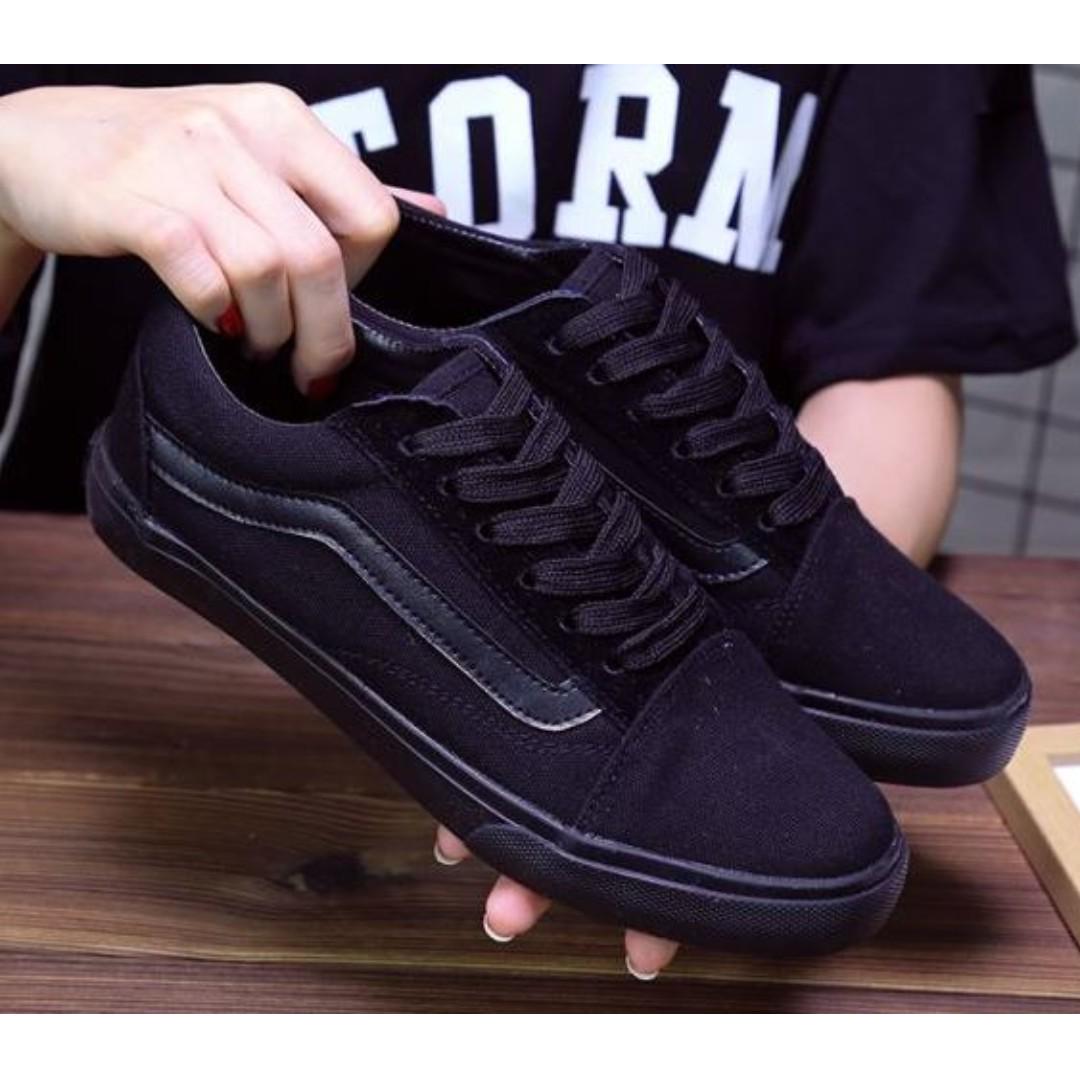 Vans Style All Black Sneaker, Men's 