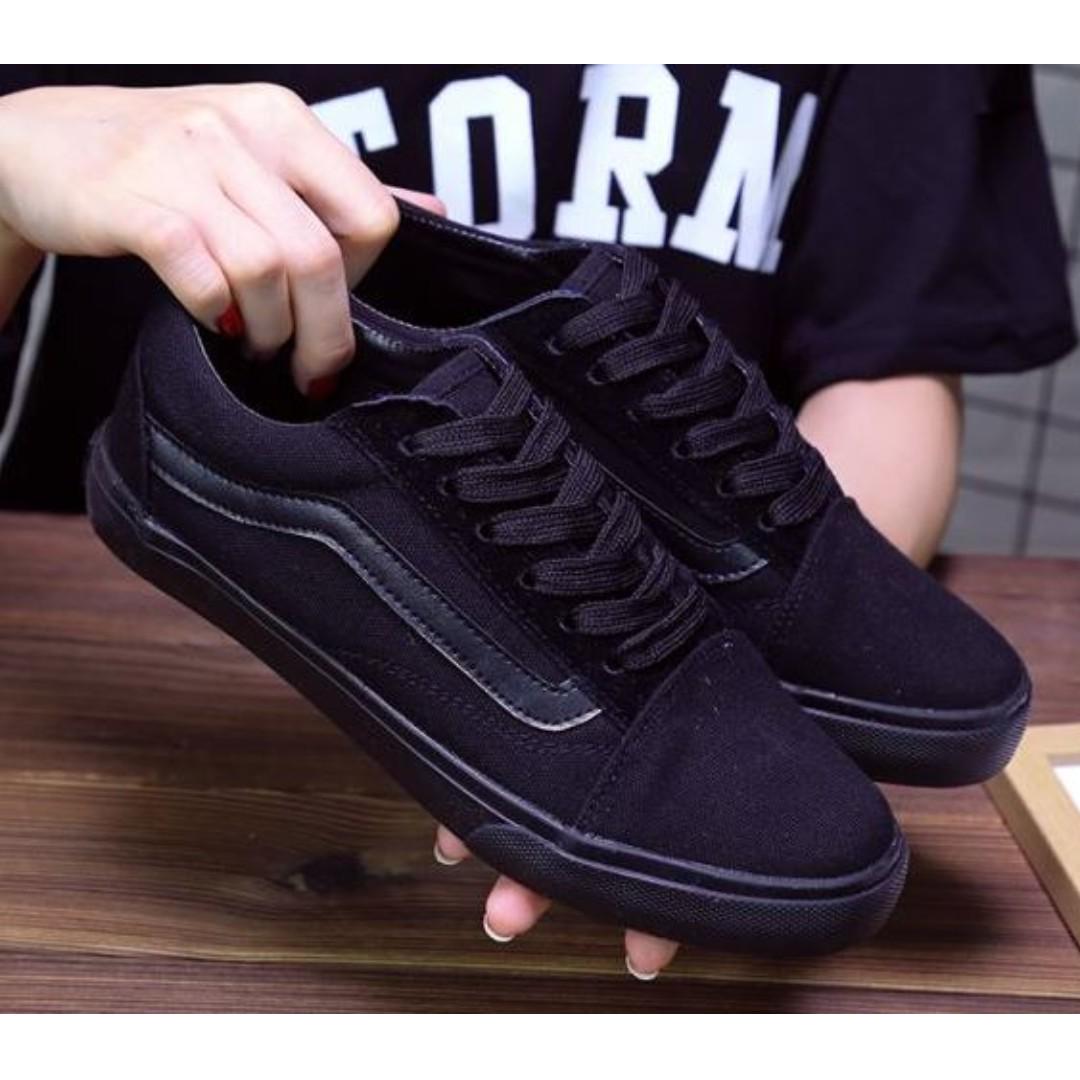 all black vans fashion