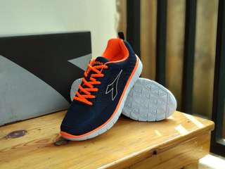 Diadora Dillon Black Orange