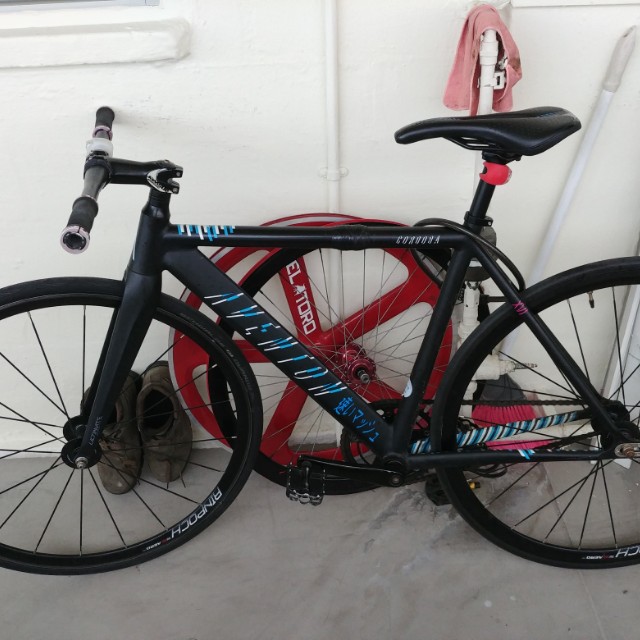 aventon cordoba 2019