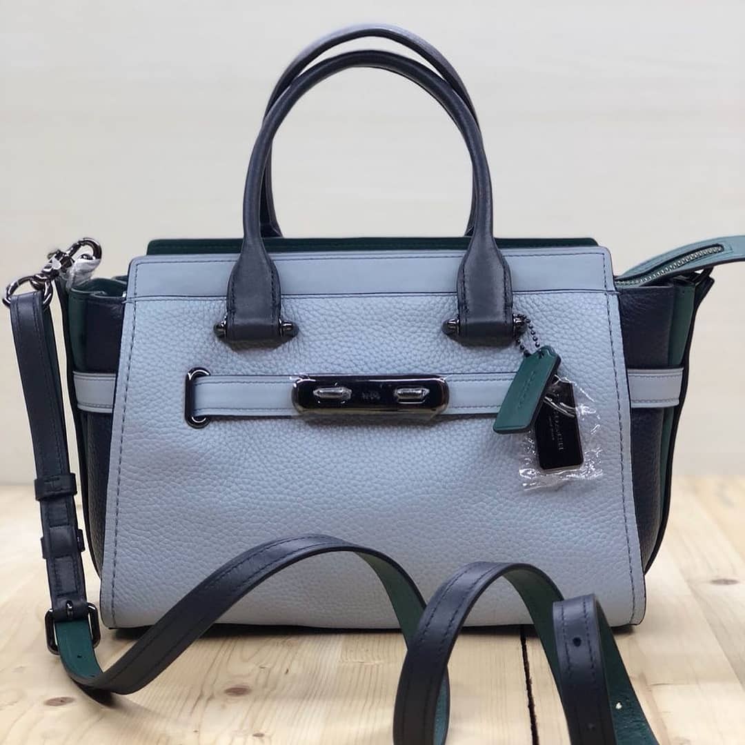 Coach swagger 27 navy top