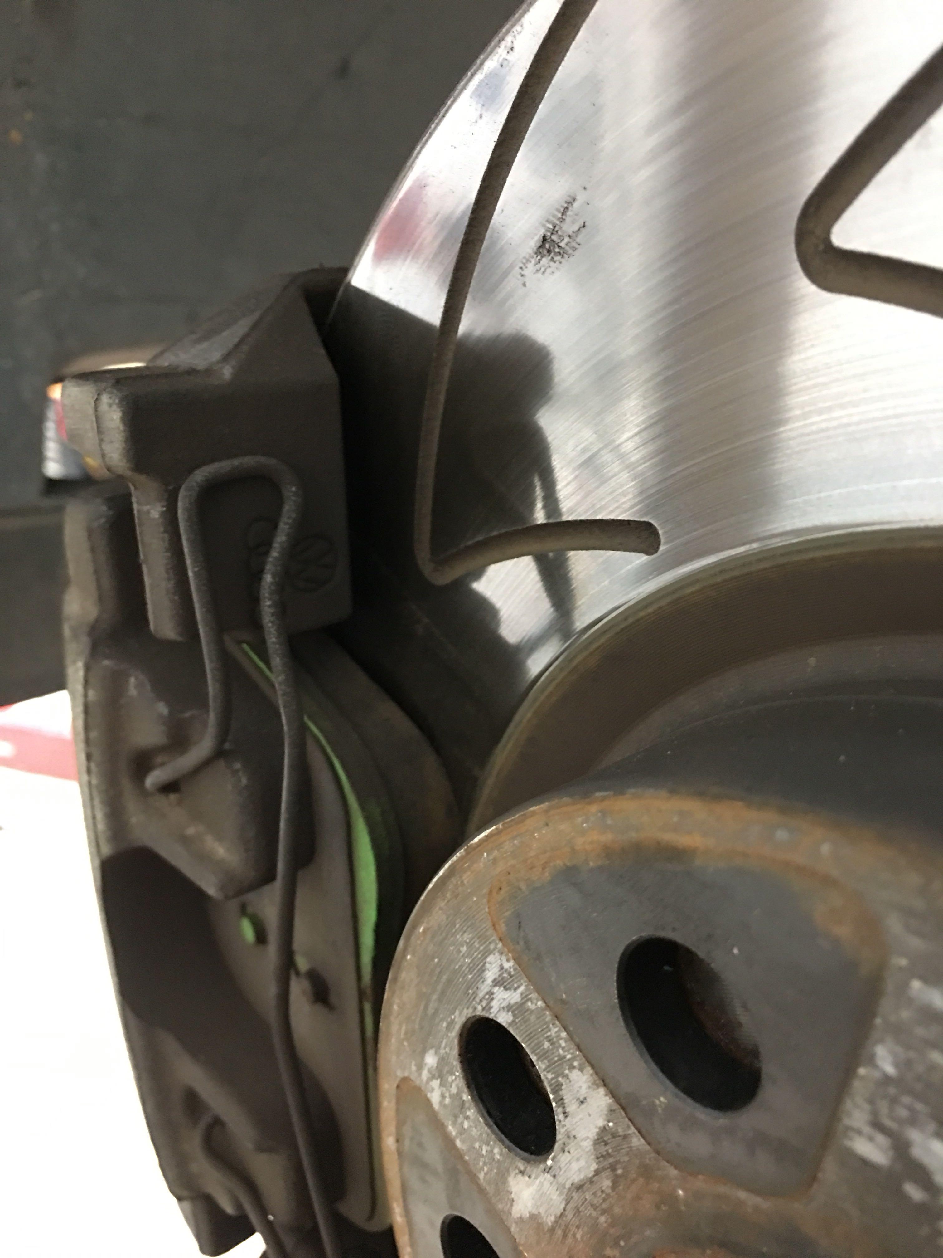 Brake Disc Rotors Triumph Tiger 955のEBCブレーキディスクMD676フロントIキャストホイール2005