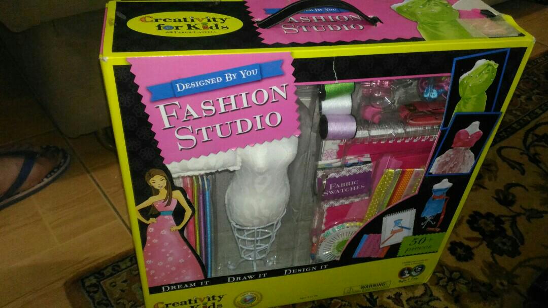 Fashion Studio (Category: Infant Playtime) located in Angeles City. Submitted by febheart (Listing ID 182154919, Image 1). Description: Fashion Studio.