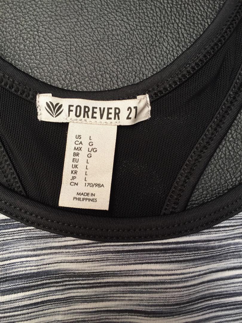 Forever 21 sports bra (Category: Activewear) located in Cainta. Submitted by GoodFinds_PH (Listing ID 165643503, Image 2). Description: 💯 authentic 💯 trusted seller All from Forever 21 overruns Size: large (we also have size small) Follow and message me for more details🤗.
