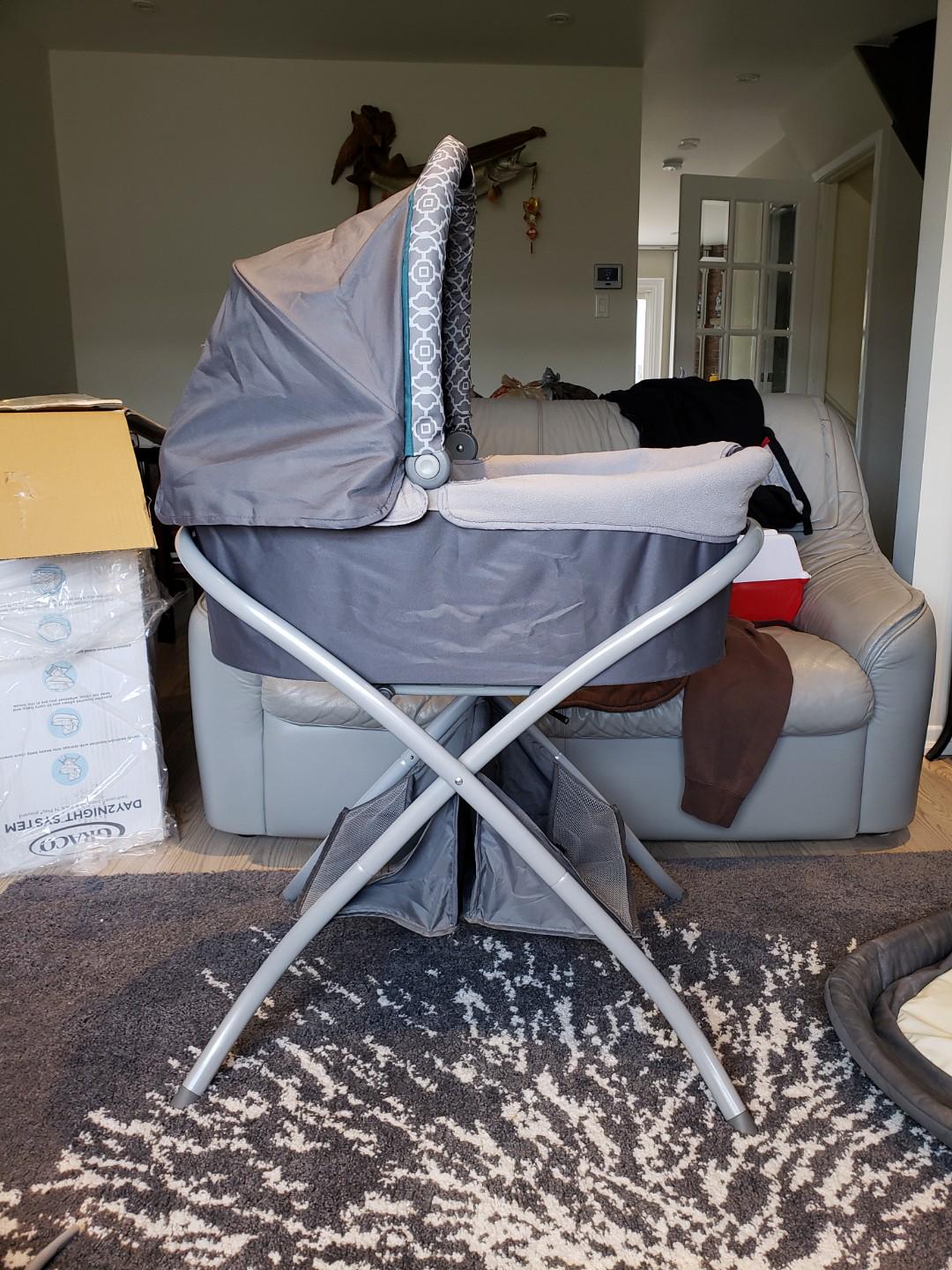 Graco day2night sleep system top