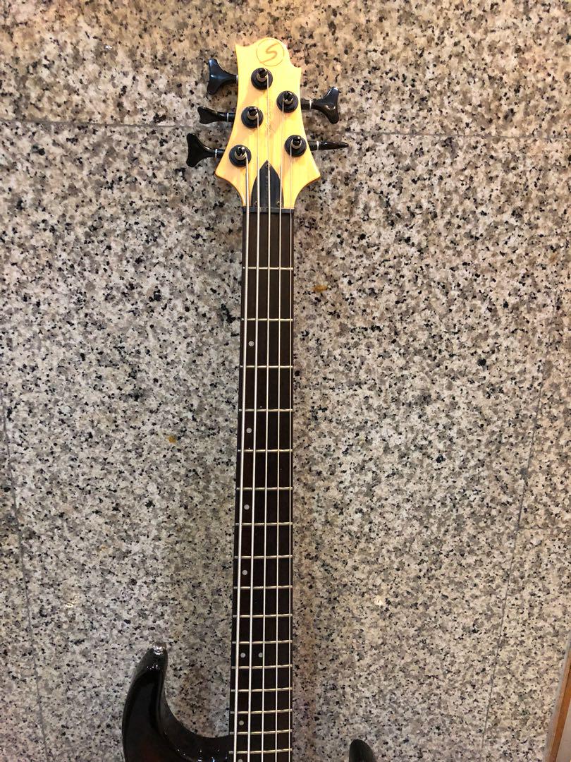 Greg Design Corsair By Samick 5 String Bass Guitar, Hobbies