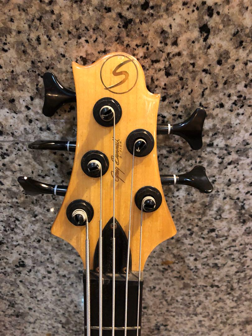 Greg Design Corsair By Samick 5 String Bass Guitar, Hobbies