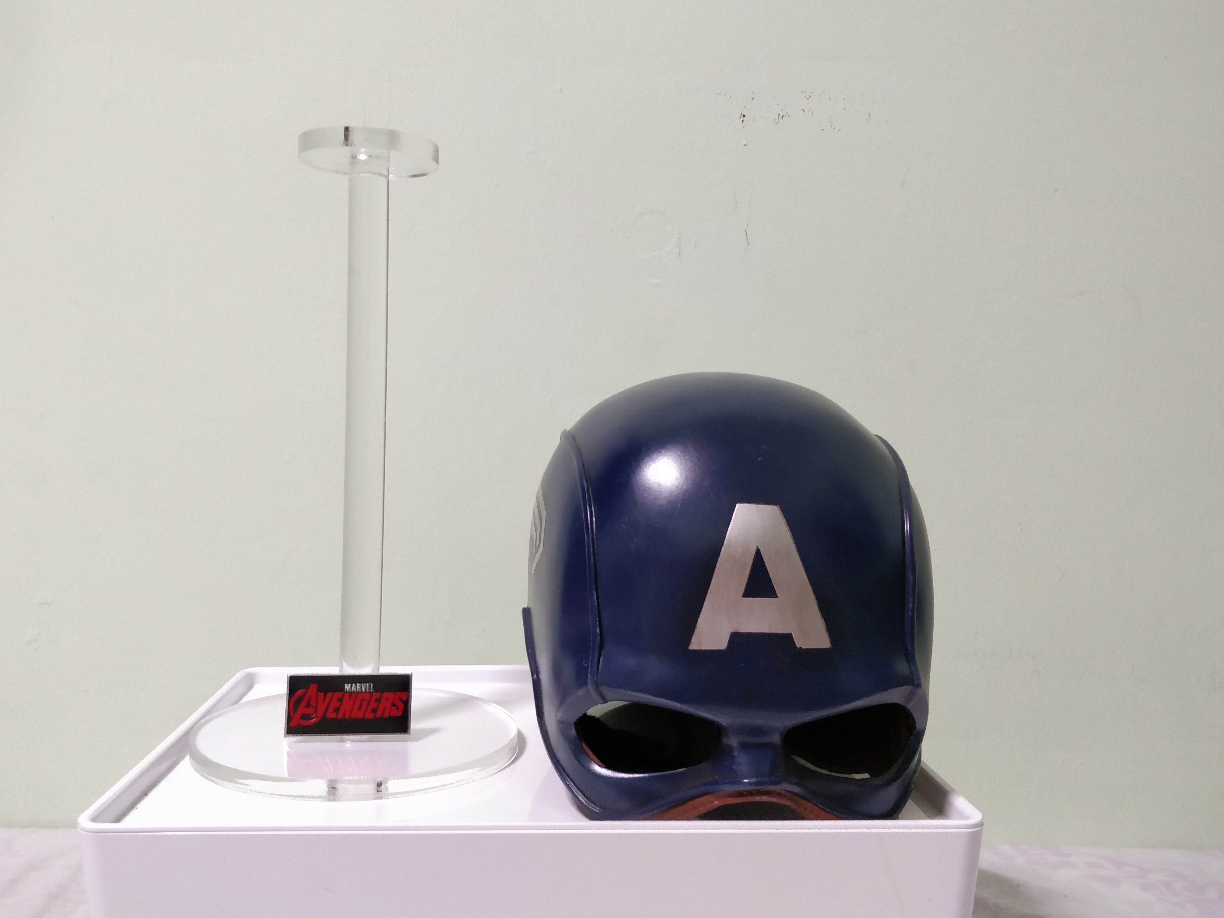 Details about   Iron art Display Rack for Avengers Captain America Civil War Iron Man Helmet 